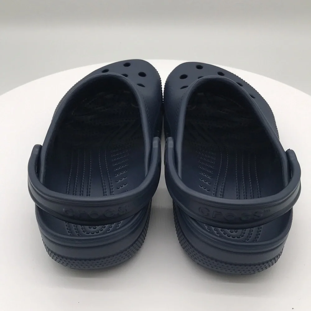 Crocs Unisex Child Classic Clogs size J 4 US